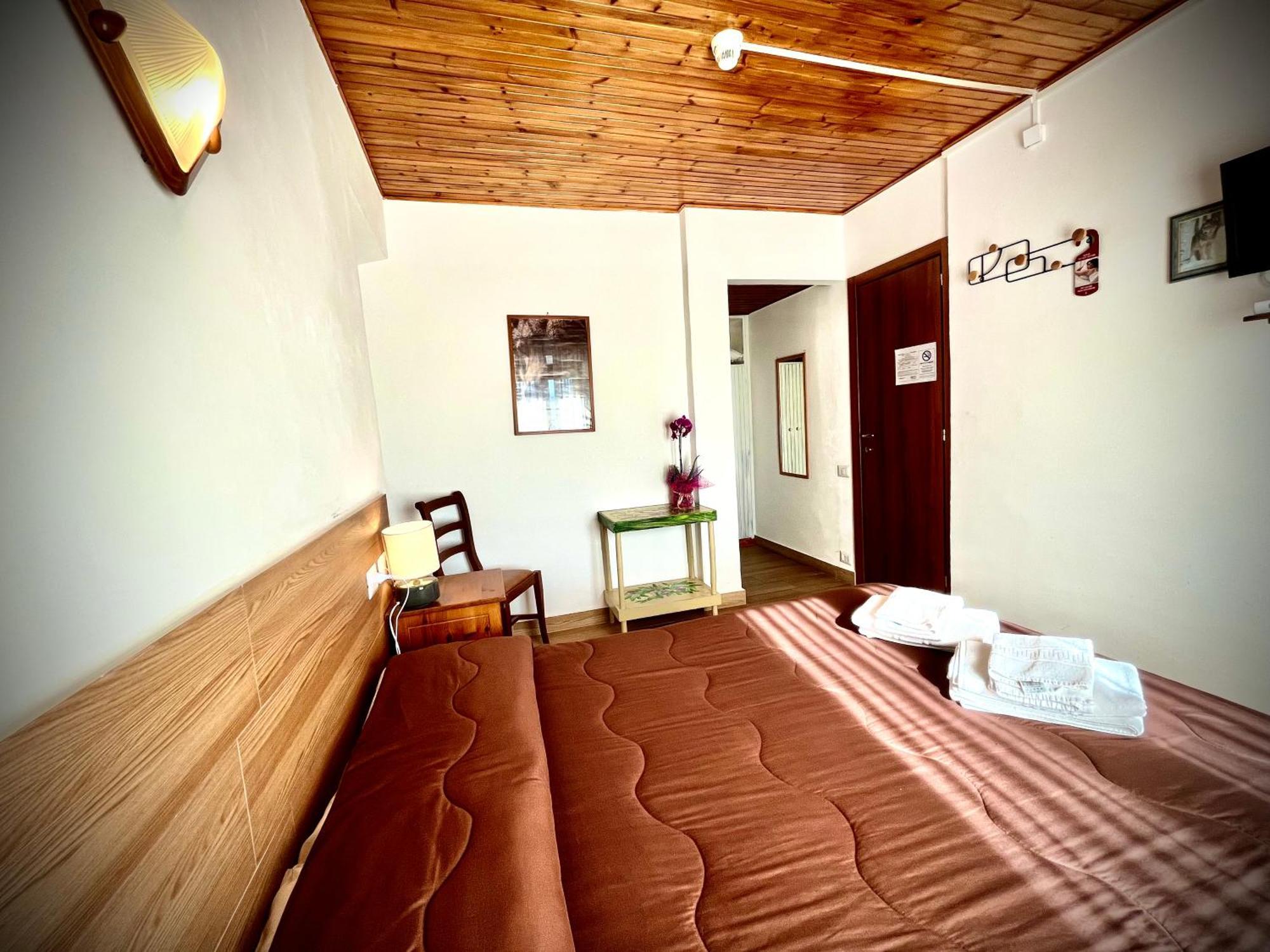 Hotel Pinguino Pescasseroli Exterior foto